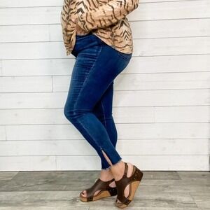 Judy Blue Plus Skinny Fit Raw Hem Jeans 18W Dark Wash